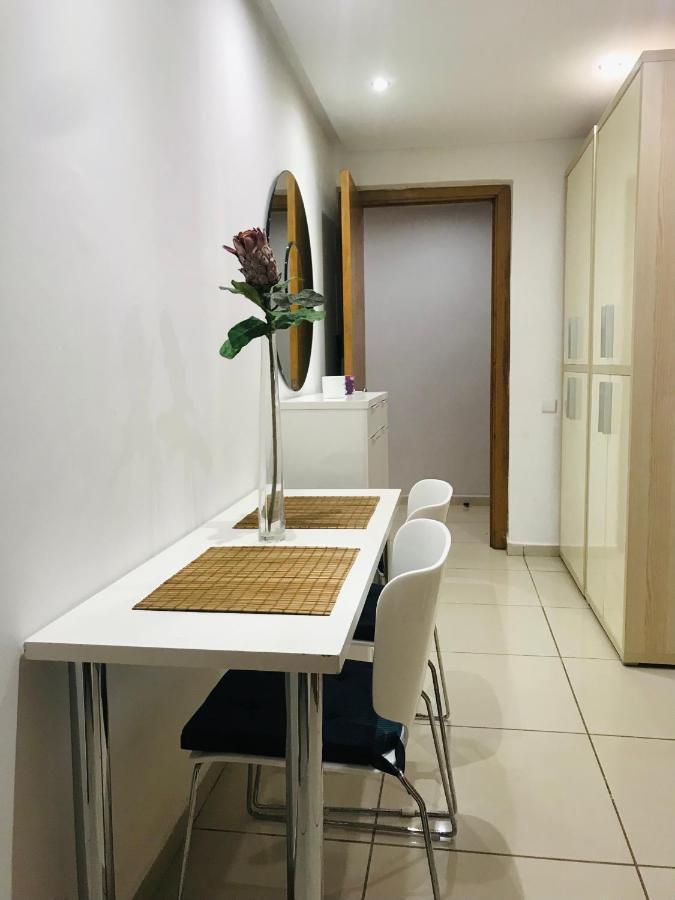 דירות קזבלנקה Melrose Beαch Aρραrt Pοοl Vieω מראה חיצוני תמונה