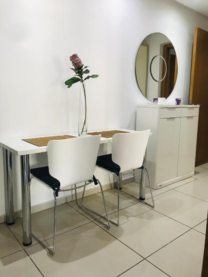 דירות קזבלנקה Melrose Beαch Aρραrt Pοοl Vieω מראה חיצוני תמונה